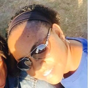 Meet your Posher, Lakeisha